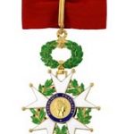 Une médaille d’honneur est une récompense pour les années de travail.